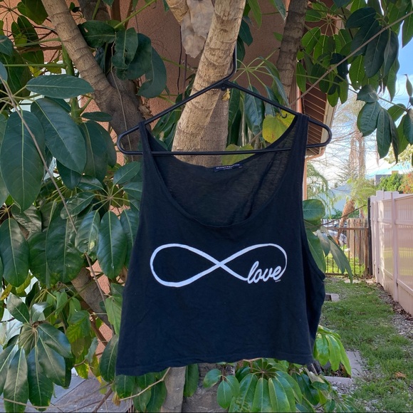 Brandy Melville Tops Brandy Melville Black Infinity Symbol Love Graphic Cropped Top Poshmark